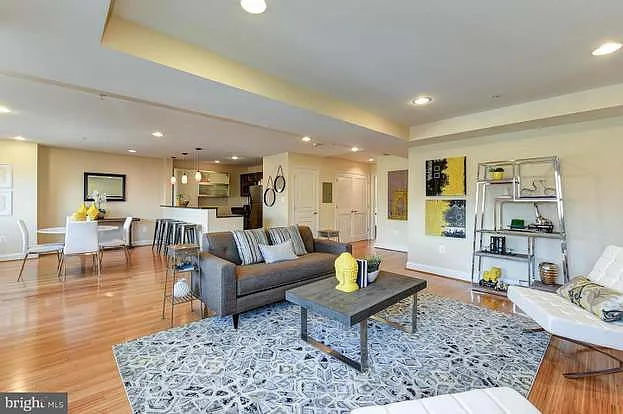 804 Taylor St NW #203 — Photo 4