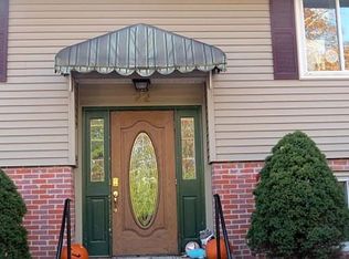 22 Bathrick Rd APT 1B, Westminster, MA 01473