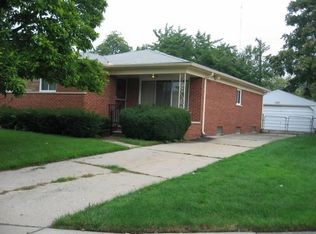 15160 Park St, Oak Park, MI 48237