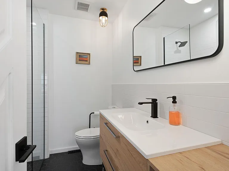 10021 E Grand Ave — Photo 28
