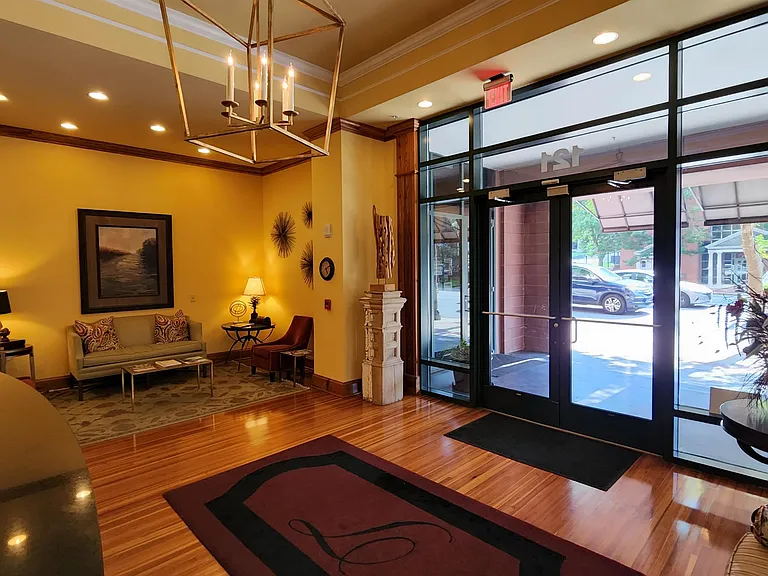 121 N Monroe St #1208 — Photo 32