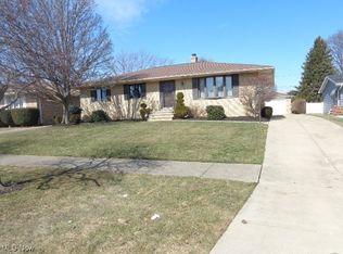 3100 King Richard Dr, Parma, OH 44134
