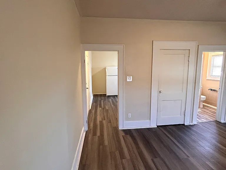 1125 Los Angeles Dr #5 — Photo 16