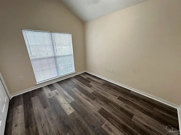 7101 Joy St #A7 — Photo 3