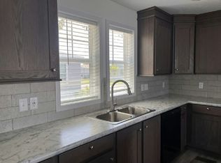 19 Swallow Ln, Beecher, IL 60401