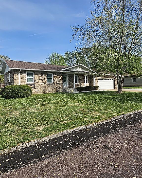 1st image of 1008 Hillcrest St