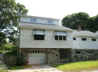 10 Middle St, Blackstone, MA 01504