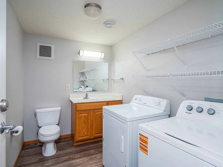 Jordan Valley Townhomes — Photo 9