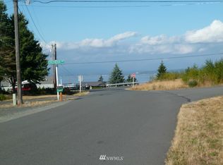 11111 Harold Pl, Camano Island, WA 98282