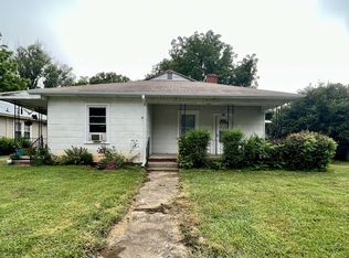 137 Edwards Ave, Swannanoa, NC 28778