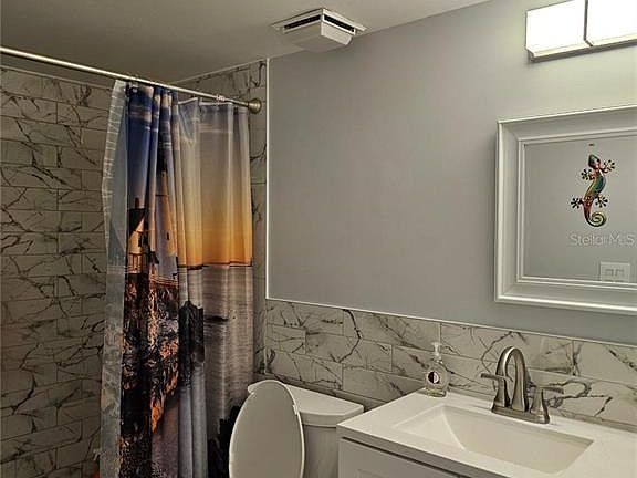 5th image of 2104 Granada Ct