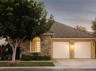 19371 Woodlands Dr, Huntington Beach, CA 92648