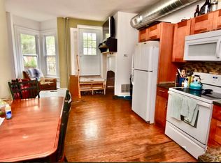 211 S 45th St #2F, Philadelphia, PA 19104