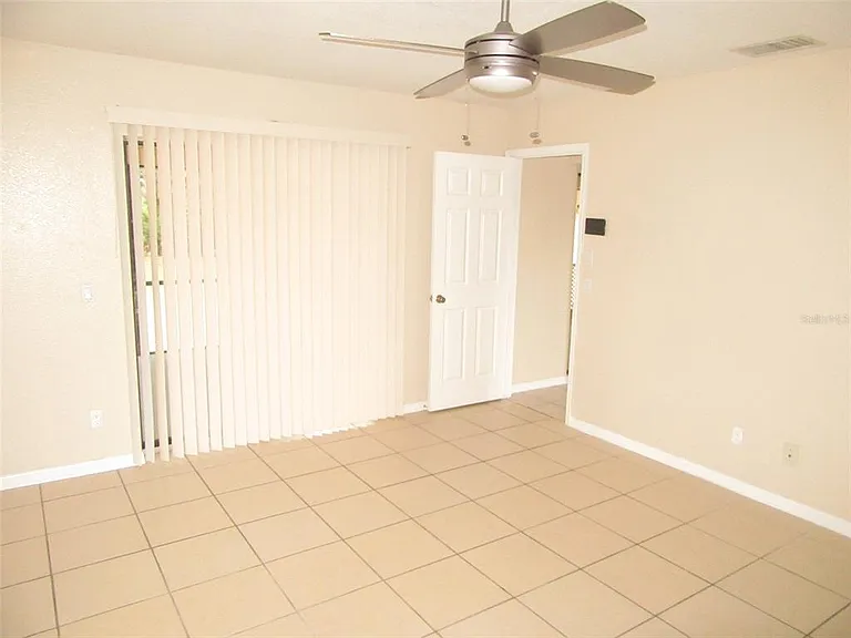22182 Peachland Blvd — Photo 12