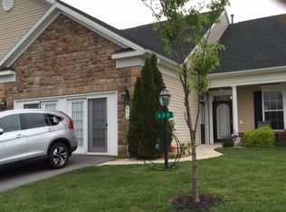 800 Shook Ct E, Greencastle, PA 17225