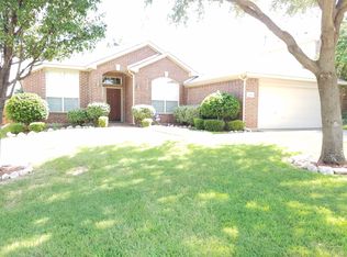 1704 Birch Ln, Corinth, TX 76210