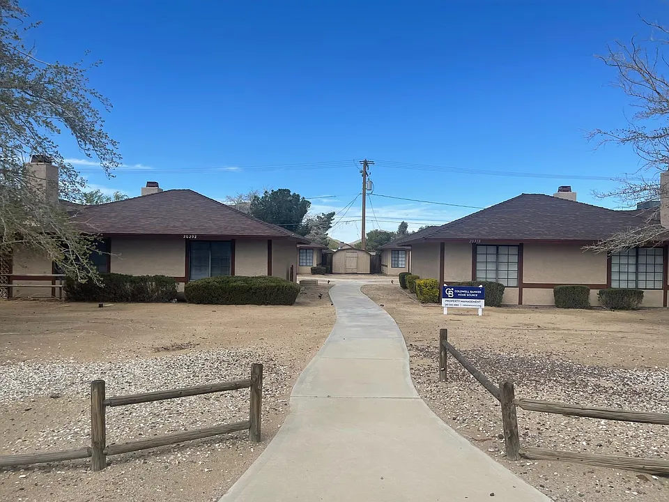 20318 Thunderbird Rd