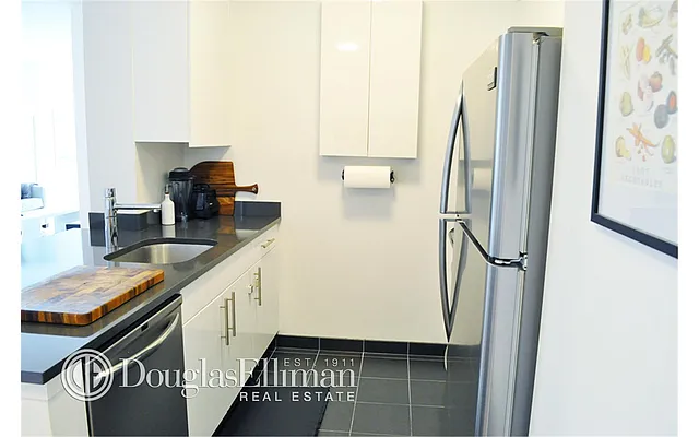 Rented by Douglas Elliman | media 5