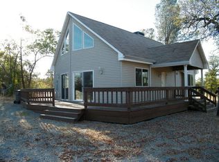 11047 Myrtlewood Dr, Redding, CA 96003