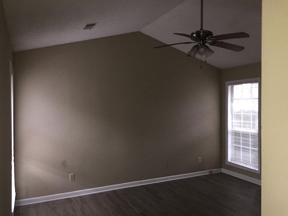 2nd image of 707 Farmdale Way