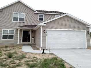 7032 Glenmeadow Ct, Grand Blanc, MI 48439