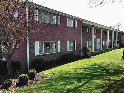 2nd image of 319 Johnet Dr APT 9