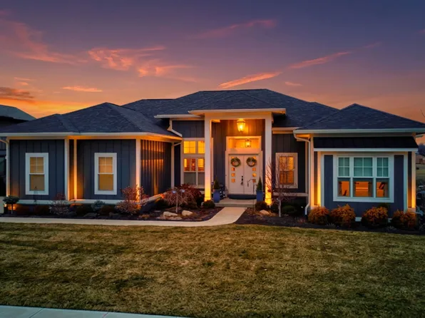 10590 Geist View Dr, McCordsville, IN 46055