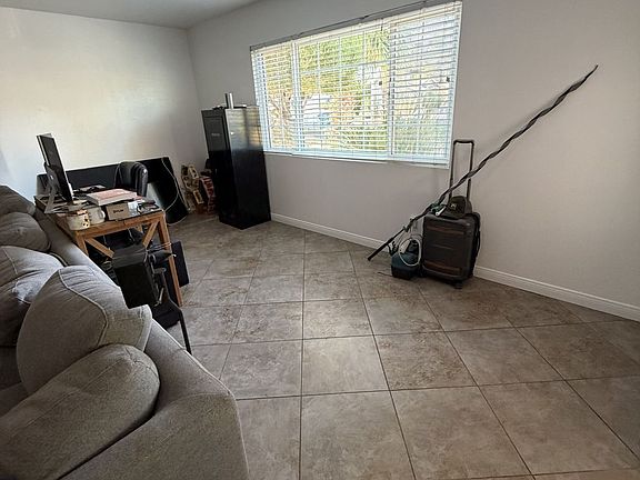 3rd image of 1012 Mary Ann Ave