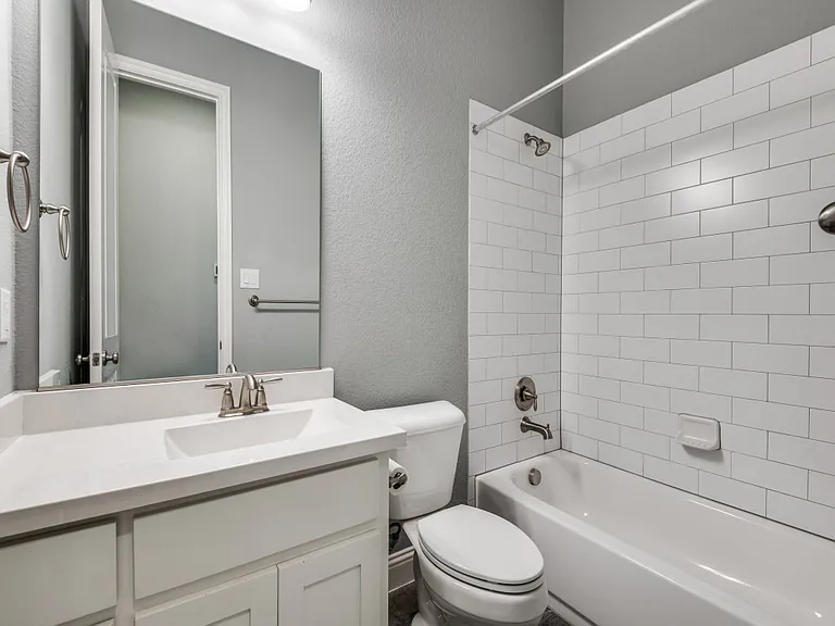 3511 Meridian Ave — Photo 22