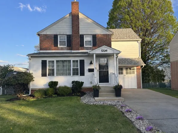 1224 Meadow Rd, Woodlyn, PA 19094