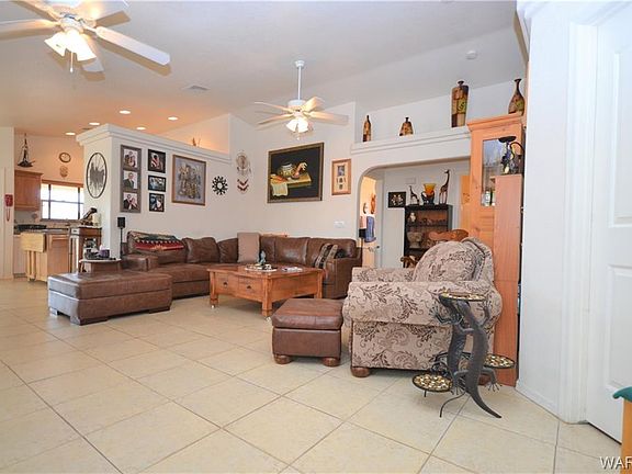 3rd image of 3745 Oro Way