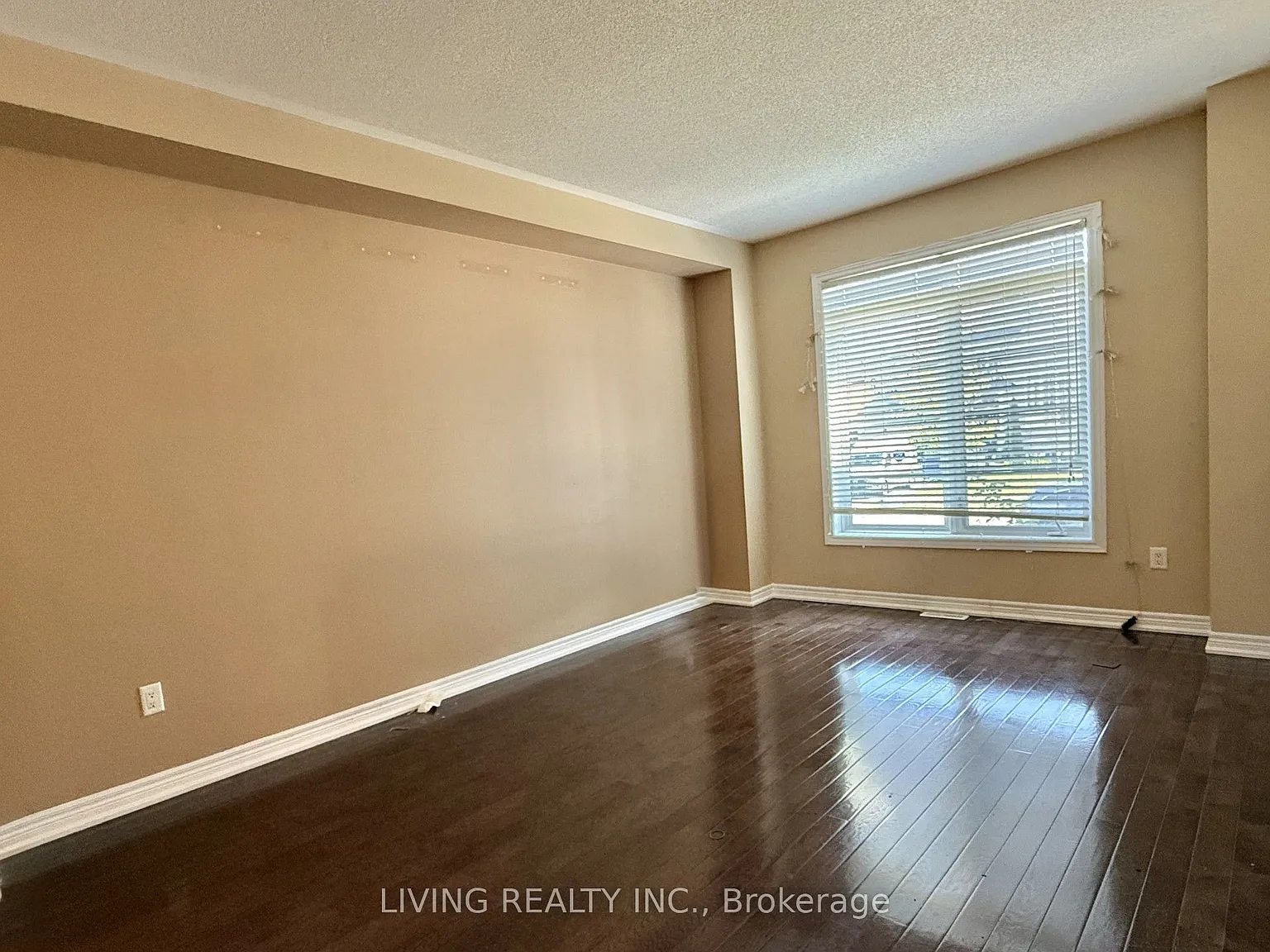 5 bed, $4,500 — Photo 3