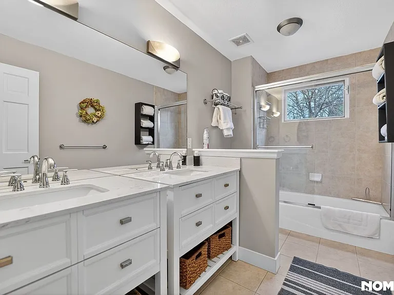 8433 Sawtooth Ln — Photo 15