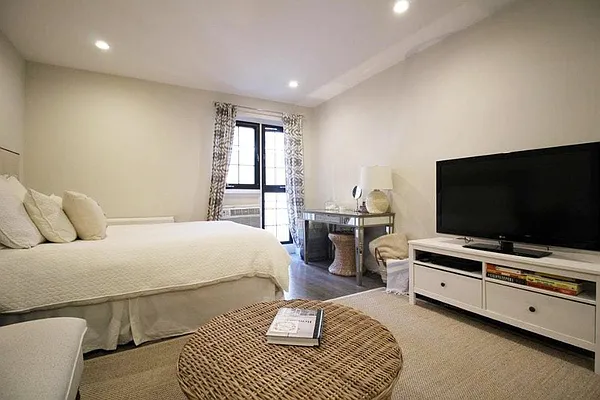 Rented by Bold New York | media 9