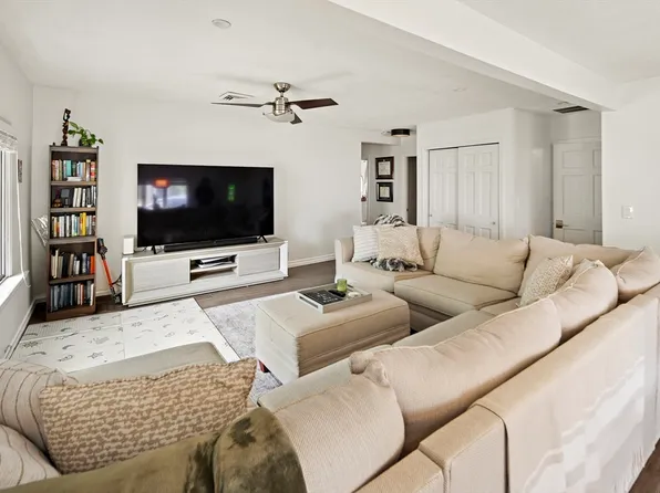 50 Triton Ave, Winthrop, MA 02152