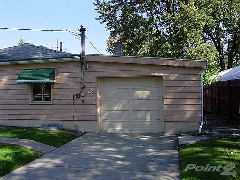 Attached Garage