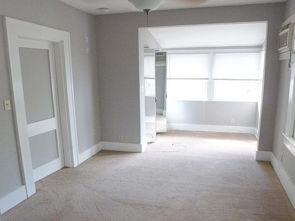 5th image of 302 Marshall St #A