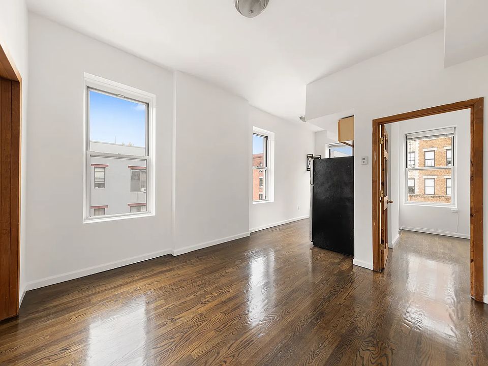 1st image of 212 S 1st St #1