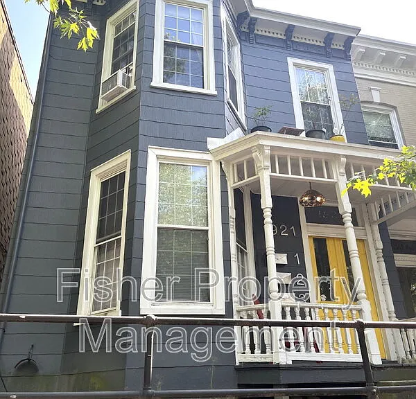 1921 Floyd Ave #2 — Photo 2