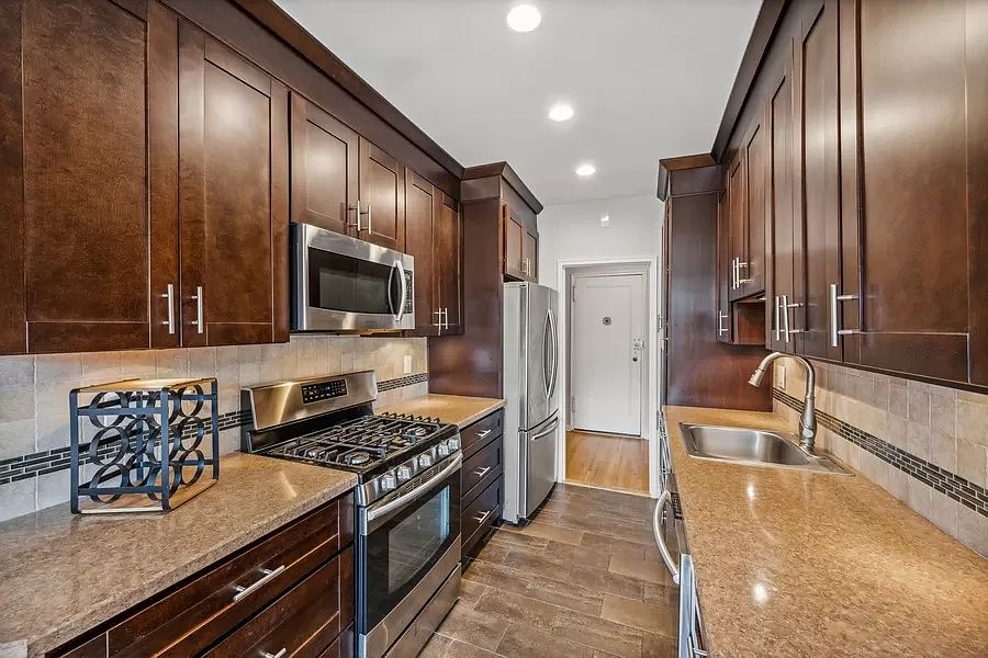 1st image of 16241 Powells Cove Blvd APT 5T