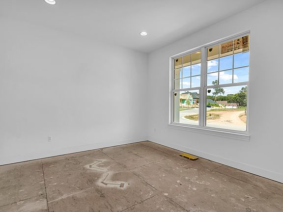 5th image of 3330 Reserve Blvd