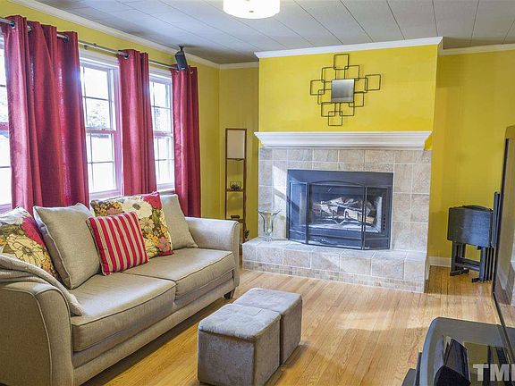 3rd image of 3303 Mossdale Ave