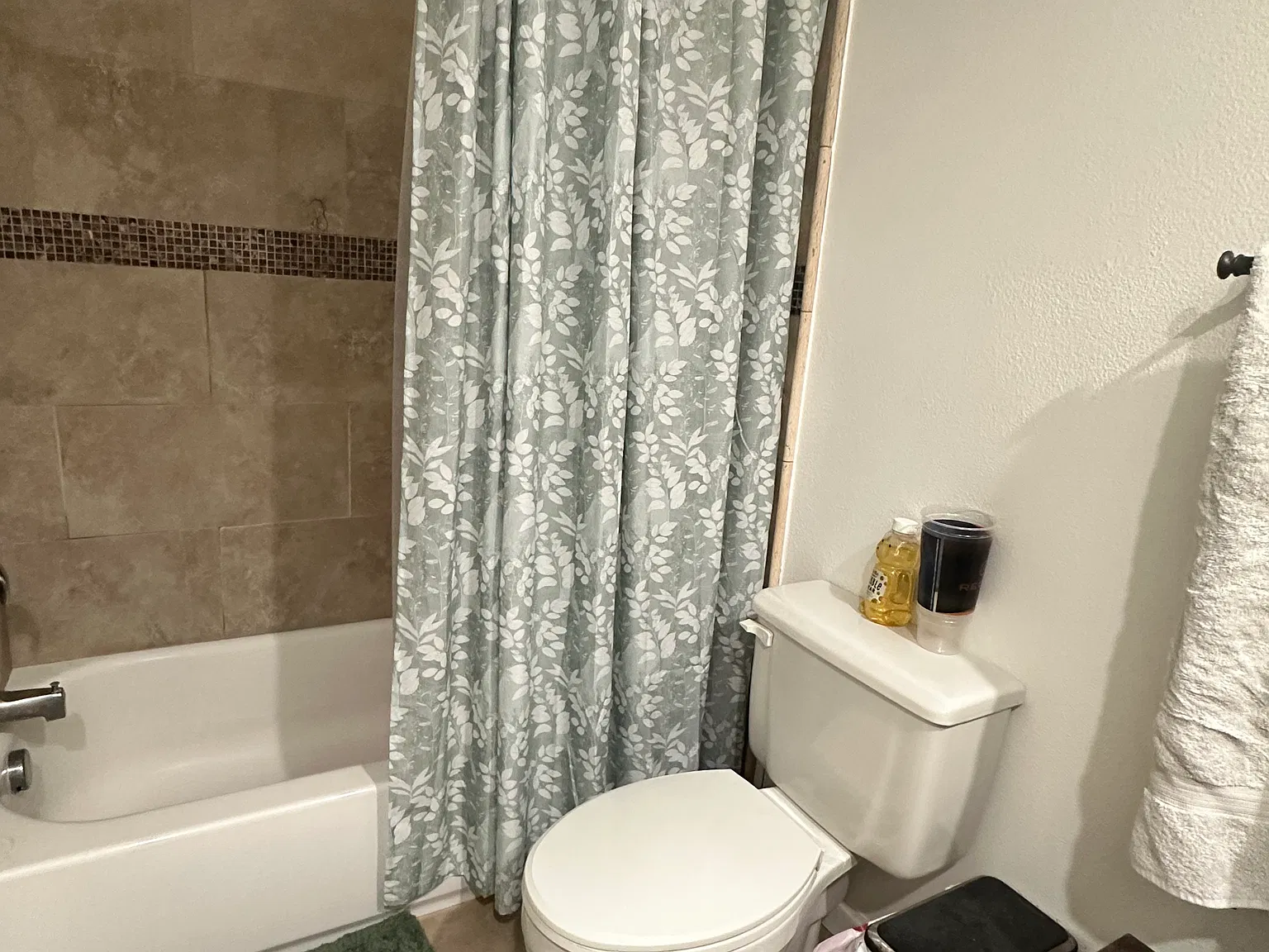 1 bed, 1450 sqft, $1,600 — Photo 2