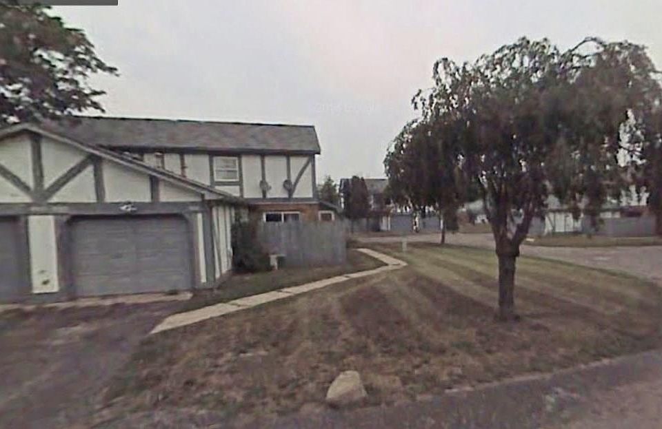 1st image of 9868 Royce Dr