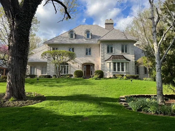 (undisclosed Address), Libertyville, IL 60048
