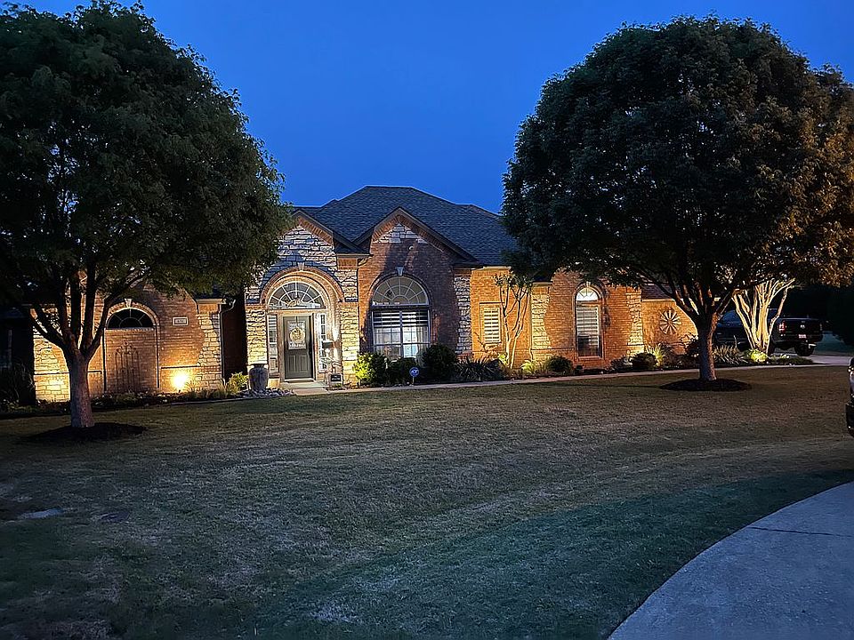 1st image of 651 Brookvista Ct E