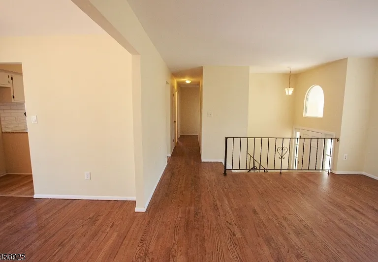50 Mountain View Ave — Photo 9