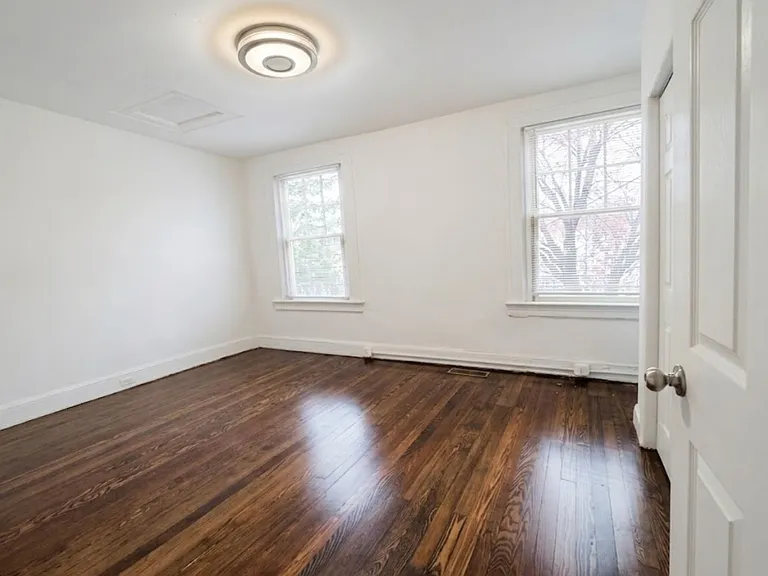 3632 Parkdale Ave — Photo 6