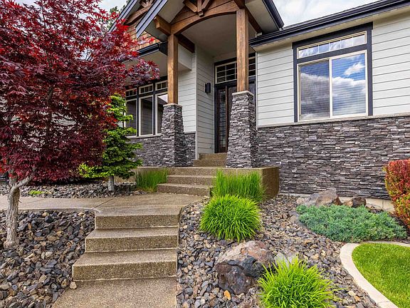 4th image of 2808 W Horizon Ridge Ln