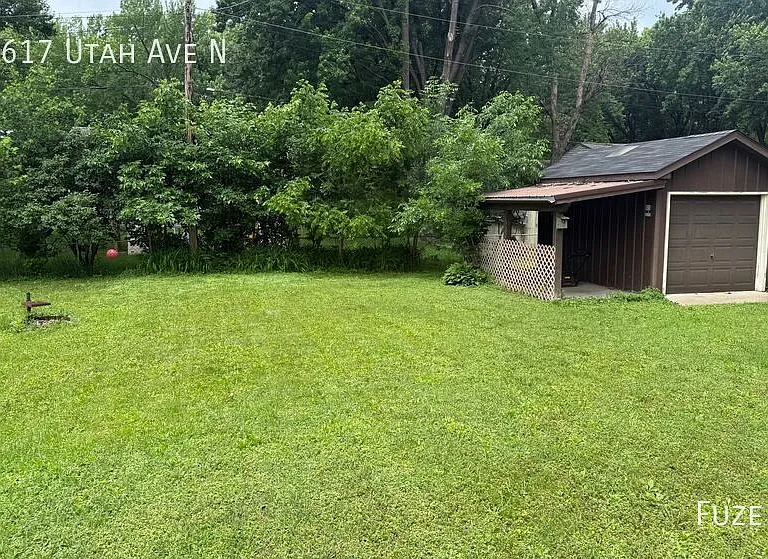 11617 Utah Ave N — Photo 15